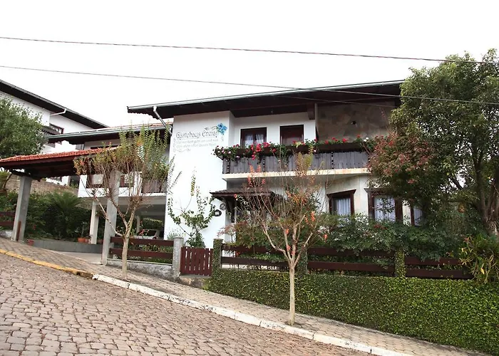 Hospedaria Gãstehaus Enzian