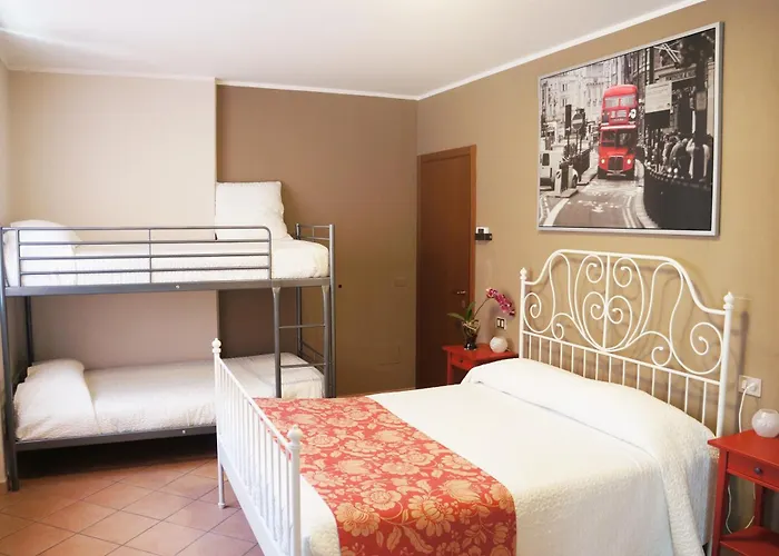 Alexander Rooms