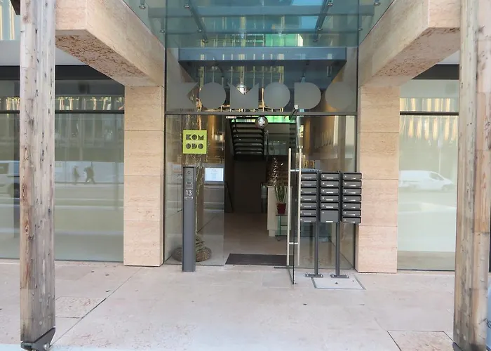 Komodo Short Stay Apartments Trento