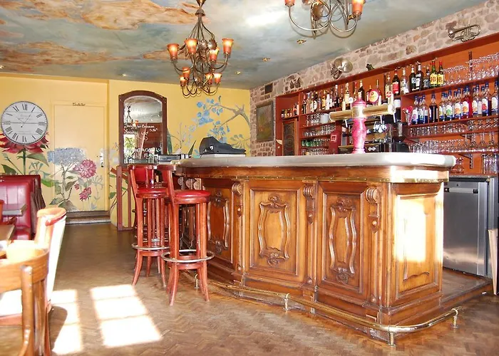 Le Creusot Hotels