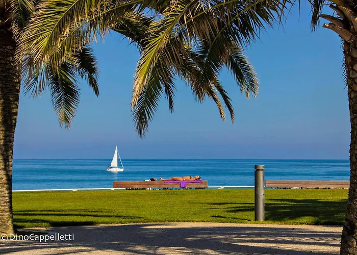 Hotel Ambassador Grottammare