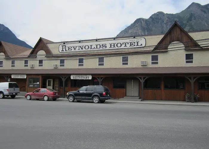 Lillooet Hotels