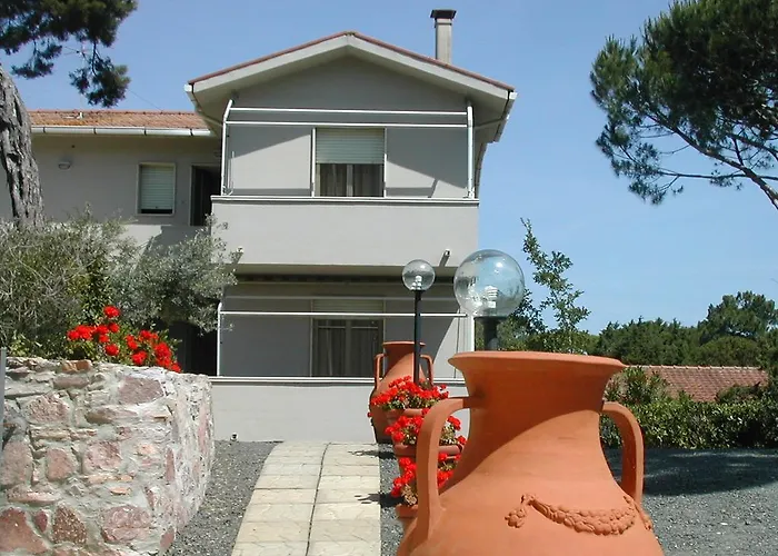 Affittacamere FloraMare Marina Di Bibbona
