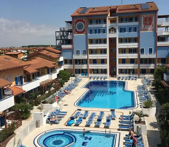 Villaggio Hemingway - Family Aparthotel Caorle