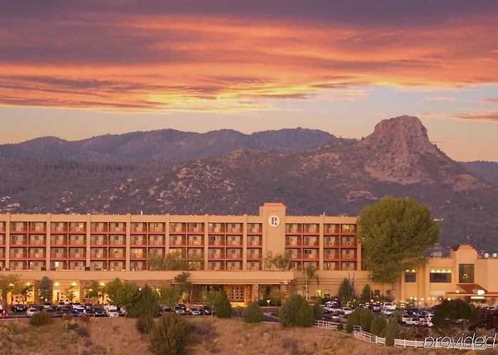Prescott City Center Hotels