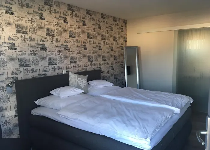 Hotels in Wollstein