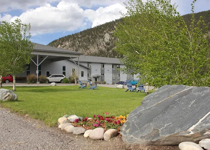 Whitewater Inn Big Sky