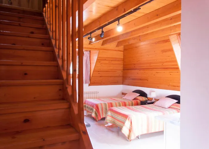 Hotel Ostau Dera Nheu Les