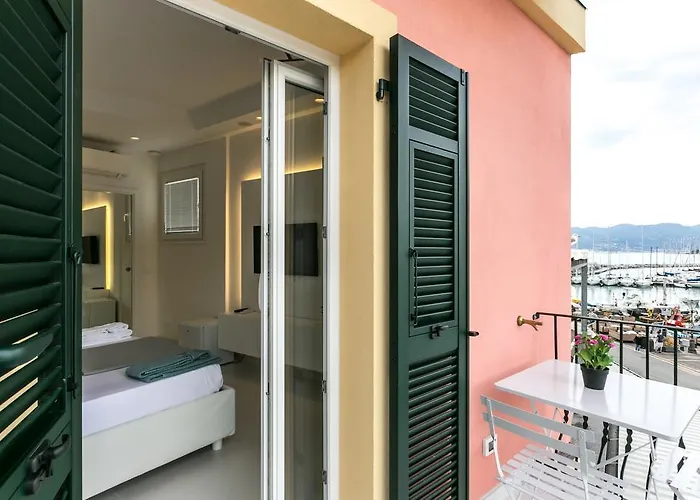 Al Molo Sea View Rooms Lerici