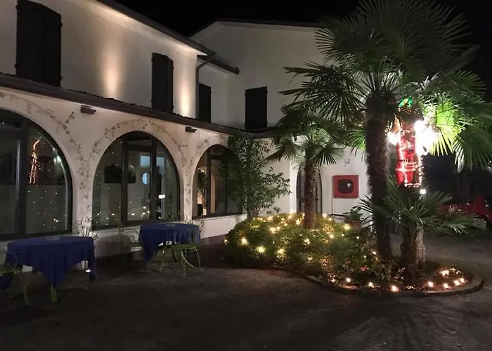 Hotel Ristorante La Grotta
