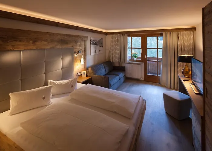 Das alpine Lifestyle Berghotel Madlener Damüls