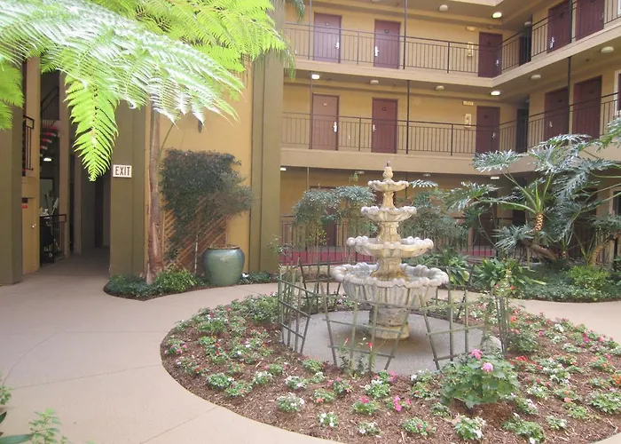 Quality Inn San Diego Downtown North