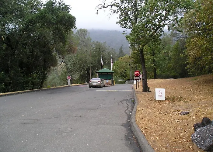 Russian River Camping Resort Cottage 9 Cloverdale