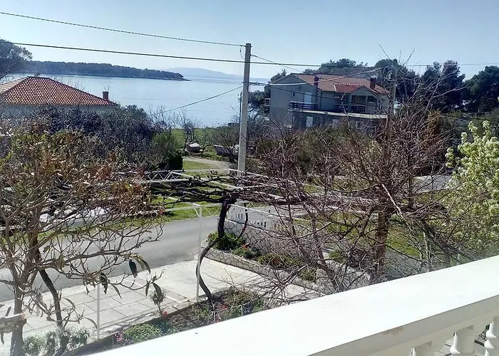 Guest House Silvia Rab Town