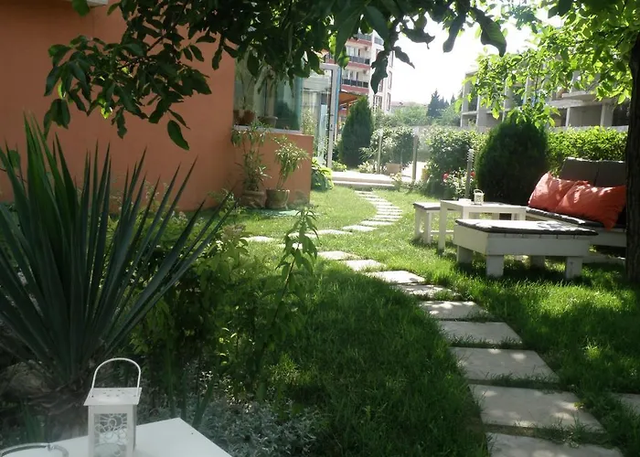 Hotels in Rawda