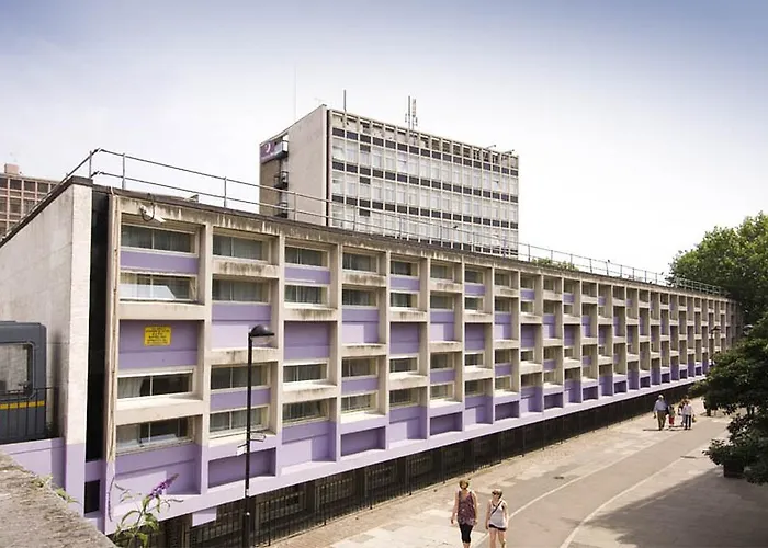 Premier Inn London Putney Bridge