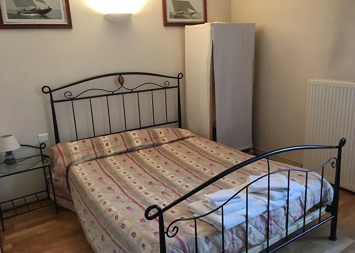 Bray-sur-Seine Hotels