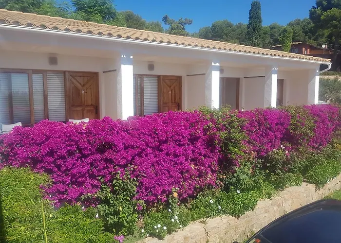 Hostal Ondina Begur
