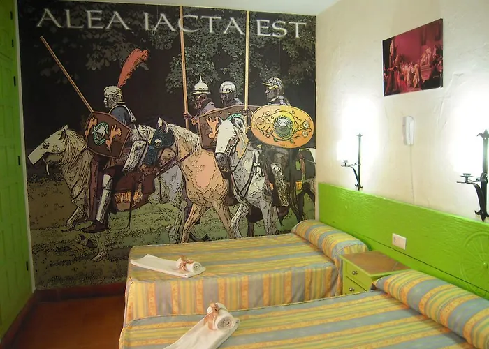 Hostal Temático El Cid Fuengirola