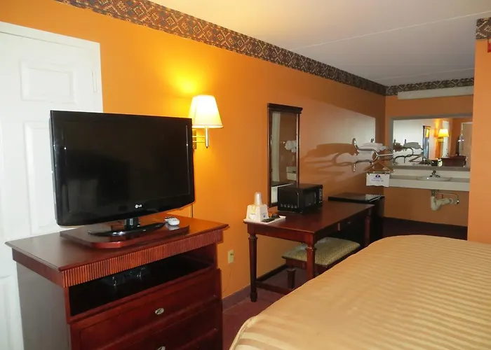 Ozark Hotels