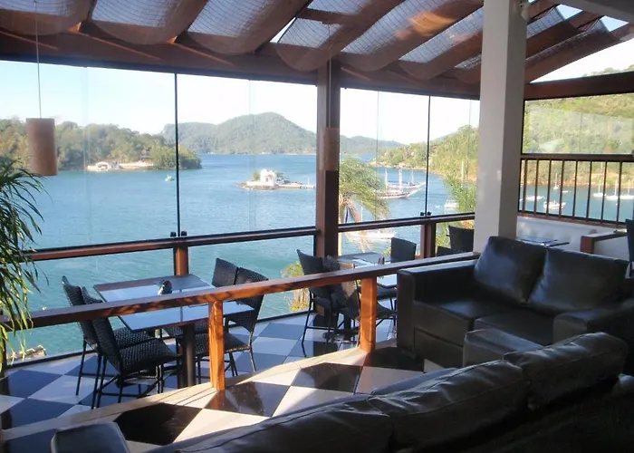 Hotéis centrais de Angra dos Reis