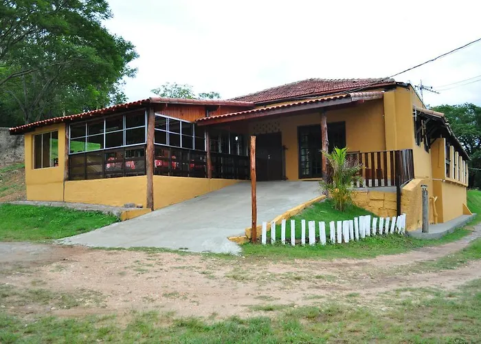 Hotéis centrais de Pedreira