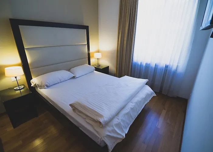 Enjoy 1313Ag Hotel Touring