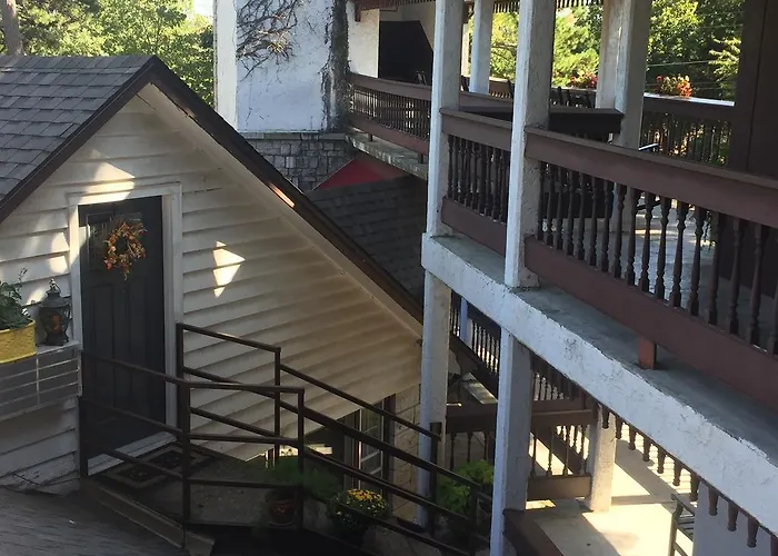 Eureka Springs Hotels
