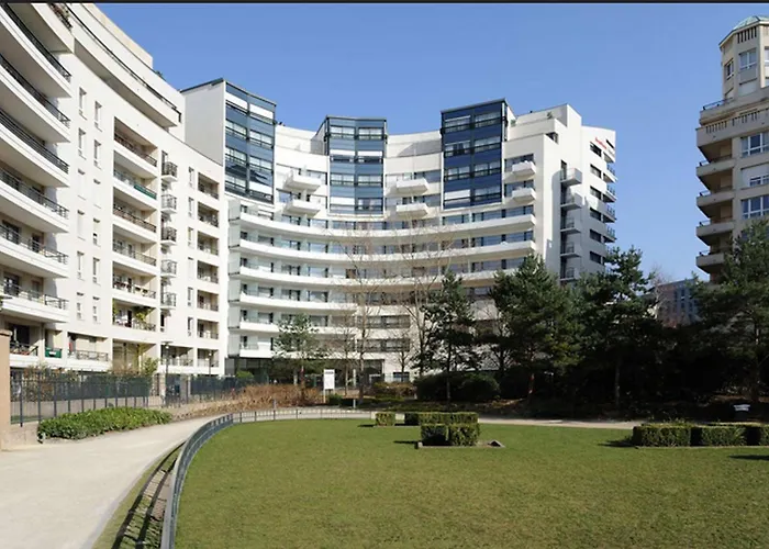 Residhome Courbevoie La Défense
