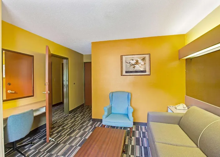 Microtel Inn & Suites By Wyndham Gatlinburg