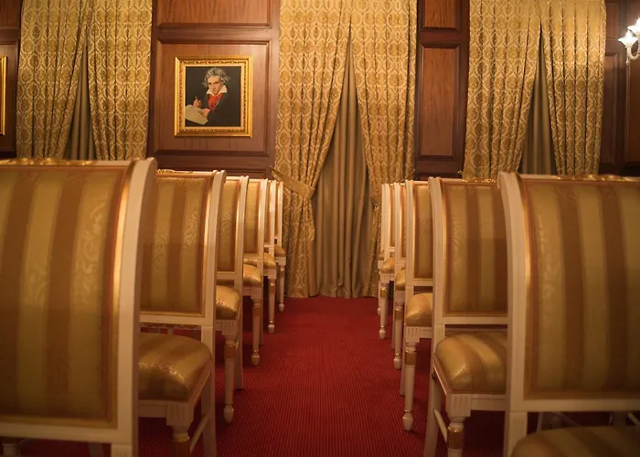 Hotel Opera