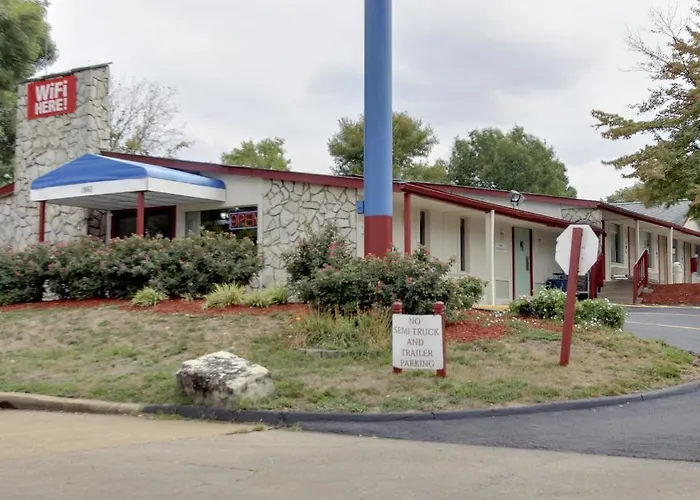 Rodeway Inn & Suites Fenton