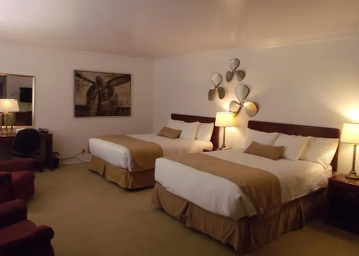 Econo Lodge Inn & Suites Vernal Near Dinosaur Monument