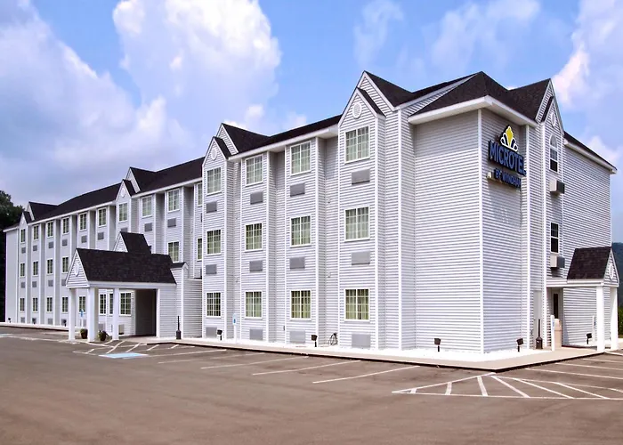 Gassaway Hotels