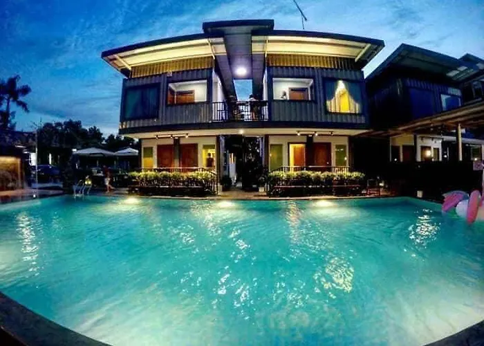 Kluang Container Swimming Pool Hotel