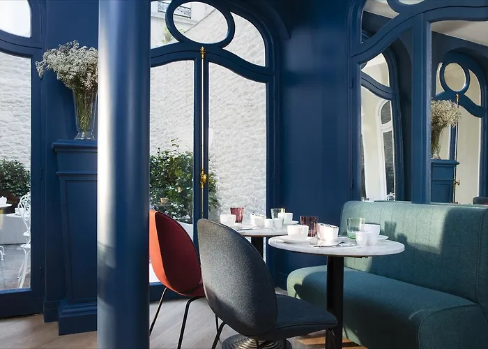 Hotel Celeste Batignolles Montmartre Paris