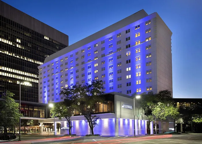 Houston Hotels for Romantic Getaway