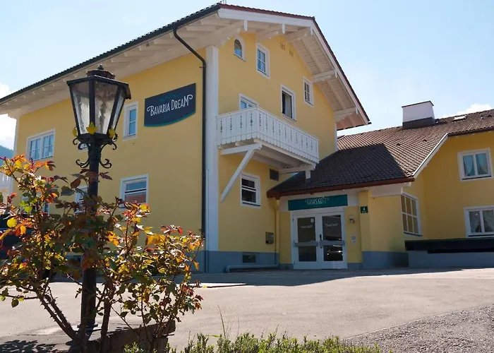 HoFer am Zeitberg - Hotel Garni&Ferienwohnungen Bad Kohlgrub