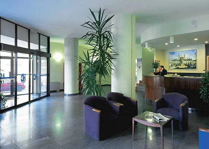 Hotel Caranda Braga