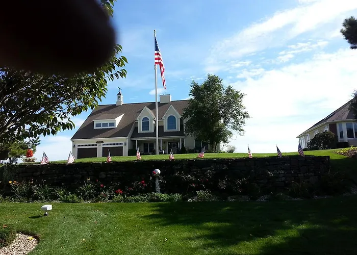Inn 38 Oak Bluff Circle Plymouth