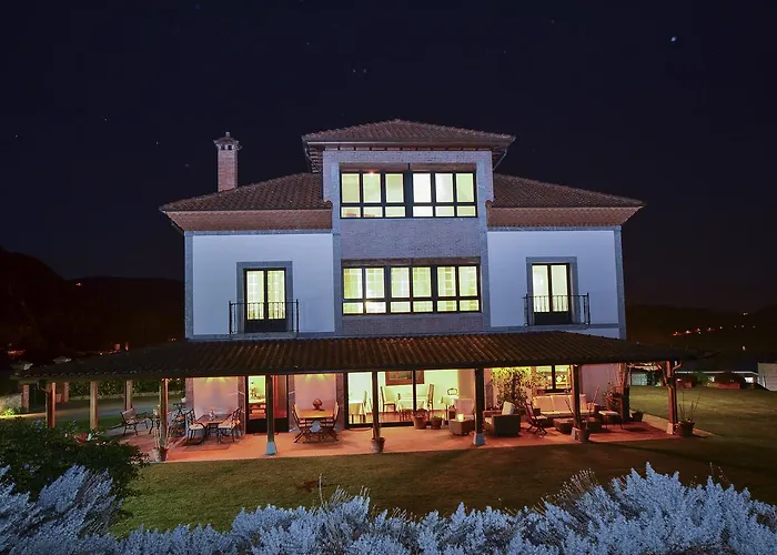 Hotel Reina Adosinda Pravia