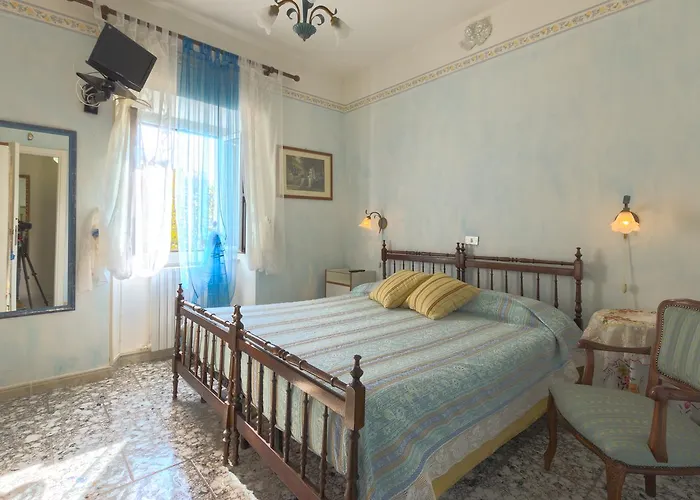 Camere Alisa Sirolo