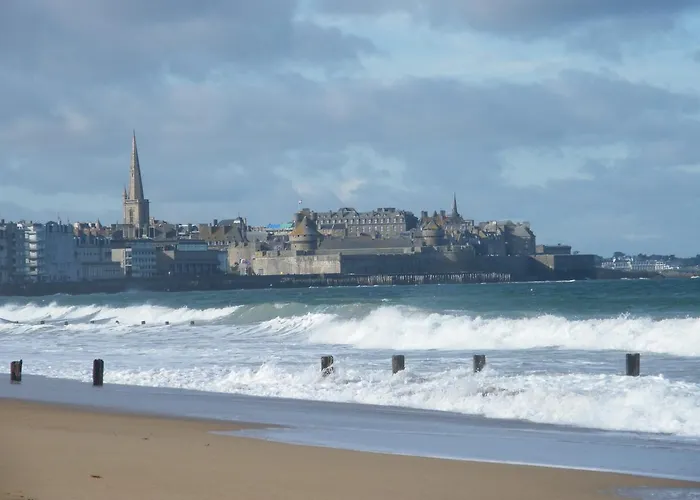 Hotel De La Gare Saint-Malo