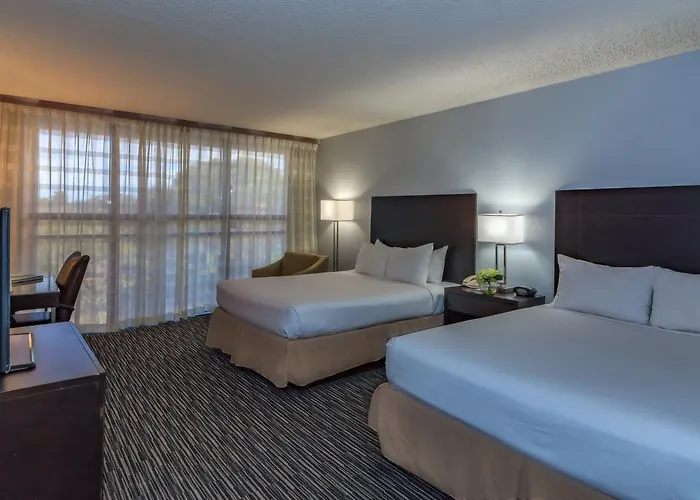 Sawgrass Grand Hotel And Suites Sports Complex Sunrise