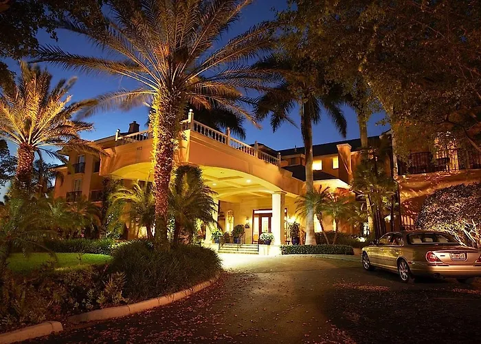 The Capri Inn North North Naples
