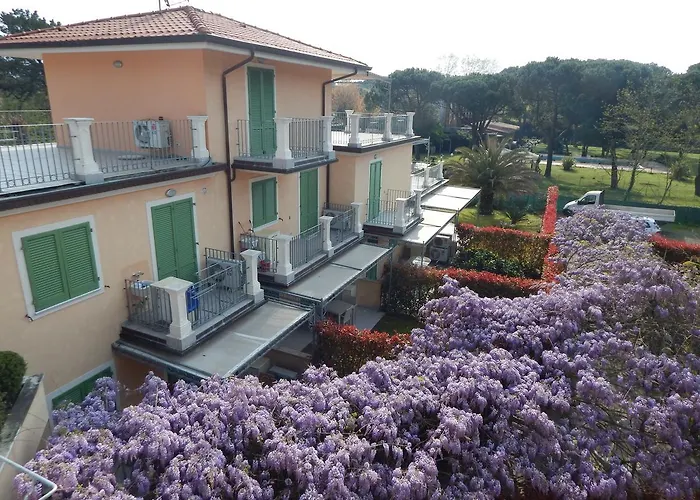 Aparthotel Rta la Pergola Marina di Massa