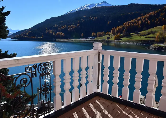 Hotel Schloesschen Am See