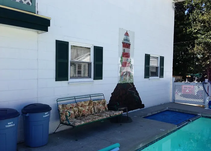 Crosswinds Motel