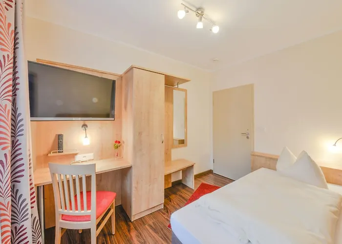 Hotels in Einsbach