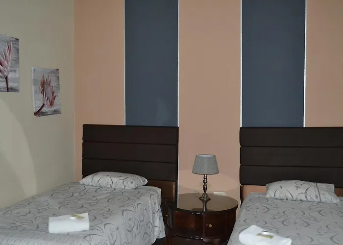 Kenhardt Hotels